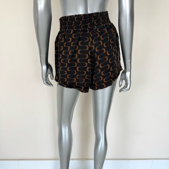 Reformation women linen shorts size S - Picture 2 of 6